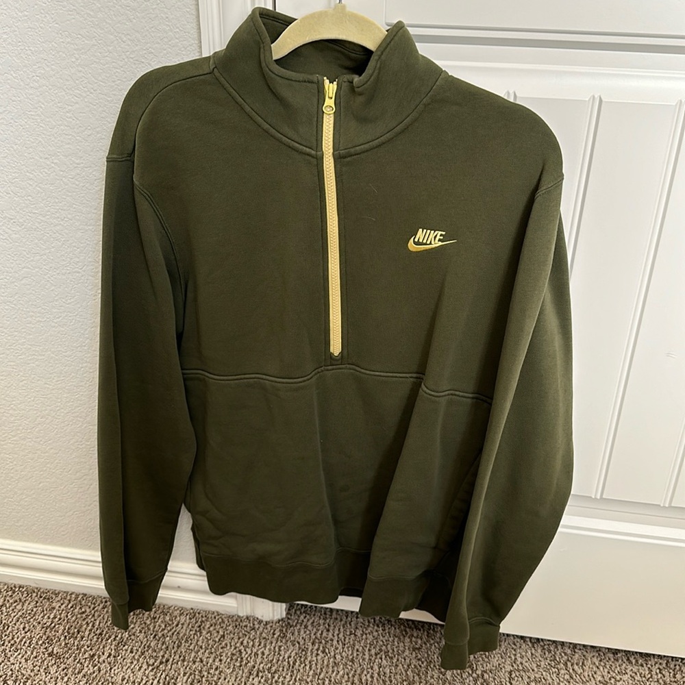 Nike Sportswear Club Men's Brushed-Back 1/2-Zip Pullover, Size Medium